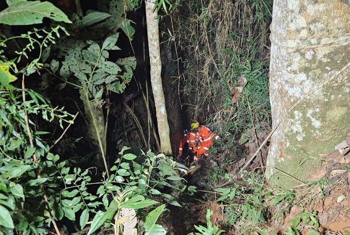 Homem morre em acidente na zona rural de Ervália