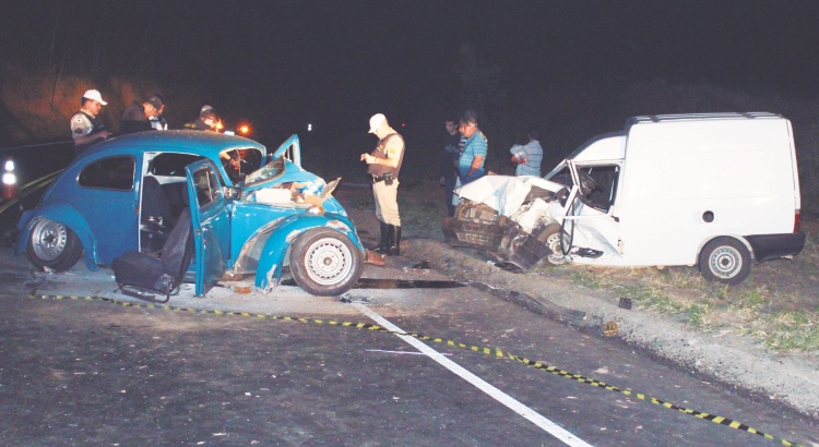 Motorista morre em violento acidente no Canta Galo