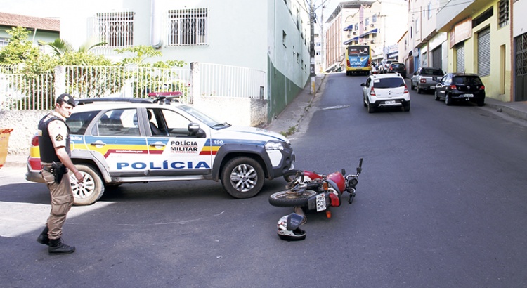 PM recupera moto e apreende menor