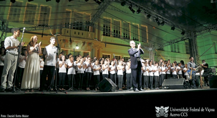 Cantata de Natal voltou a reunir grande público na UFV