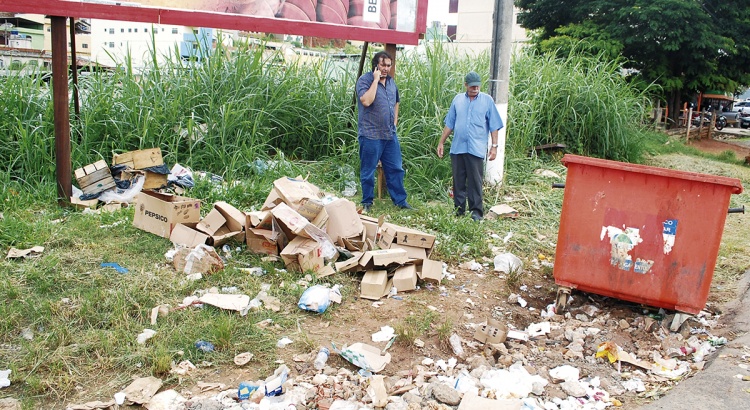 Problema do lixo continua desafiando o Saae e a Prefeitura