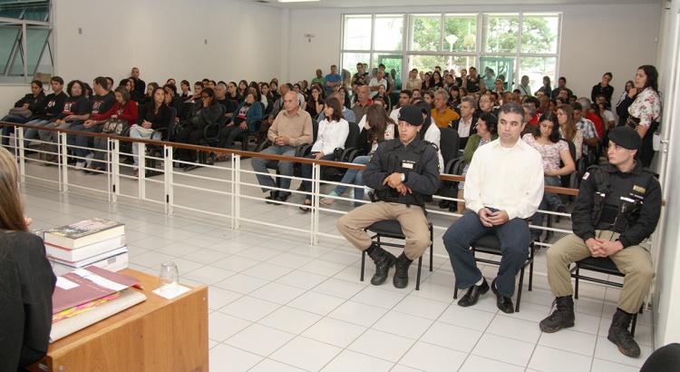 Adriano ganha liberdade por força de Habeas Corpus