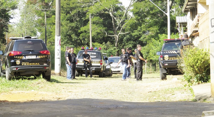 Polícia Federal investiga furto na UFV e assaltos a Agências dos Correios