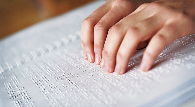 Acervo online com 4 mil títulos para impressão em braille