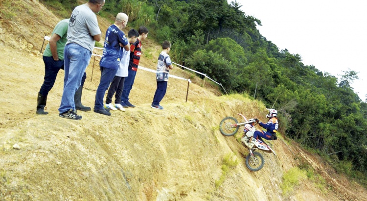 Viçosense vence mais uma etapa do Brasileiro de Enduro FIM