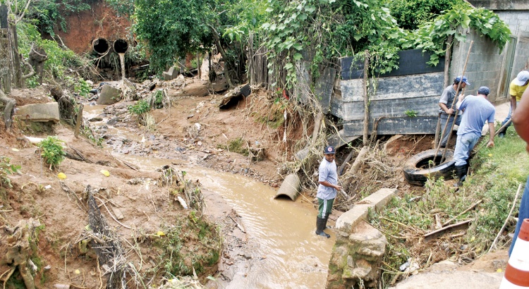 Equipe da Defesa Civil conclui projeto para área de risco de Silvestre