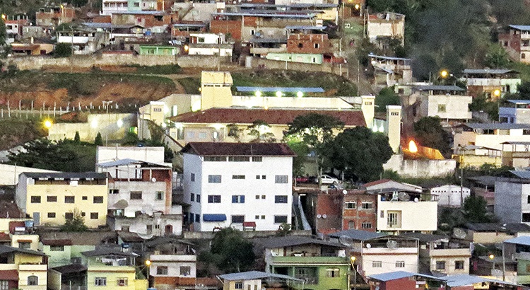 Juiz interdita Presídio de Viçosa