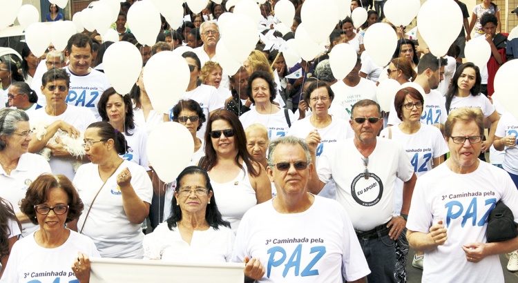 III Caminhada pela paz em Viçosa atrai bom público