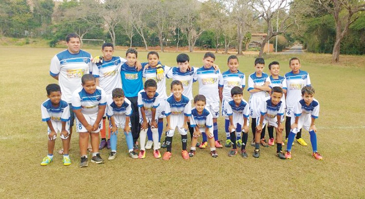 Inscrições abertas na Escolinha de Futebol do Paraíso