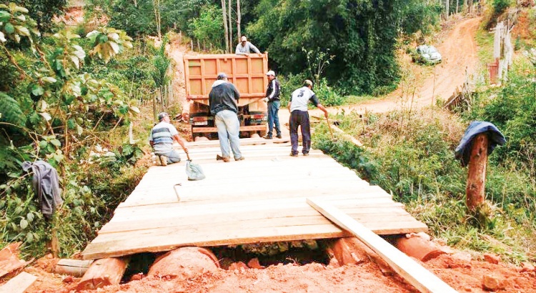 Comunidades Rurais de Araponga recebem melhorias