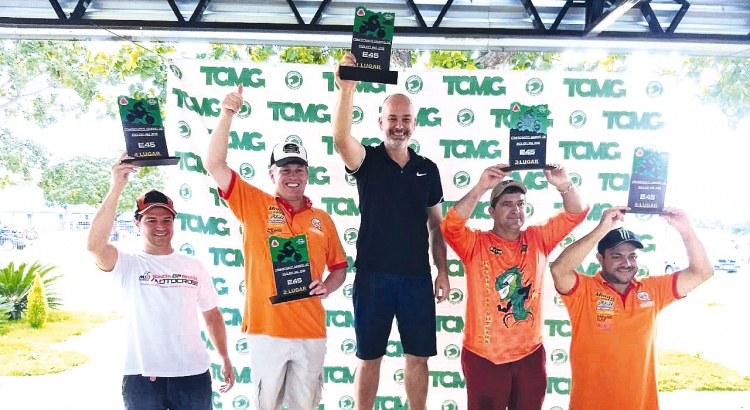 Em nova equipe, Pelminho vence etapa do Mineiro de Enduro