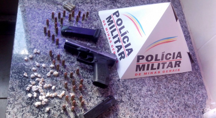 Polícia Militar apreende arma e drogas no bairro Betânia