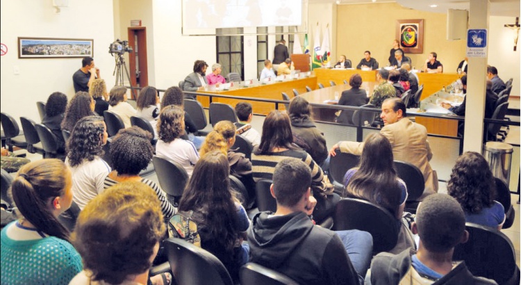 Na Câmara, descaso com os professores motiva moção de repúdio ao Governo de Minas