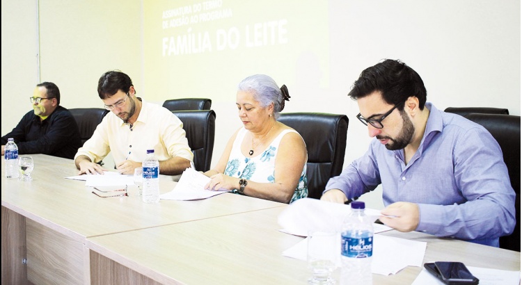 Convênio PMV/UFV beneficiará produtores de leite