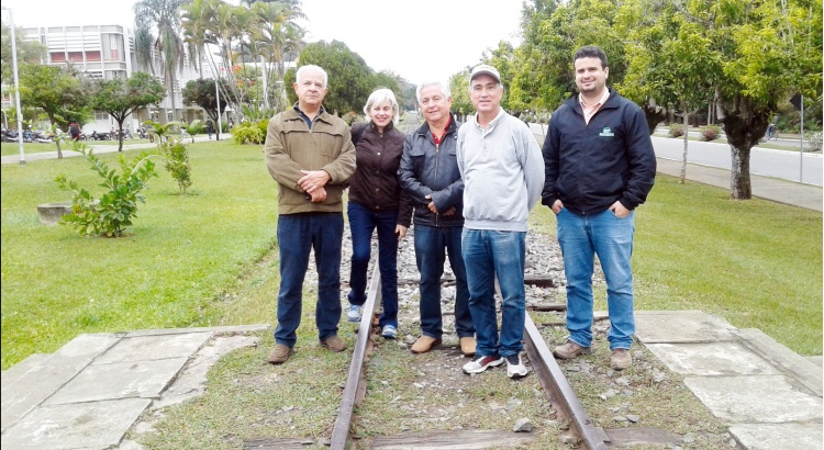 Perito do MPF vistoria invasões da malha ferroviária em Viçosa