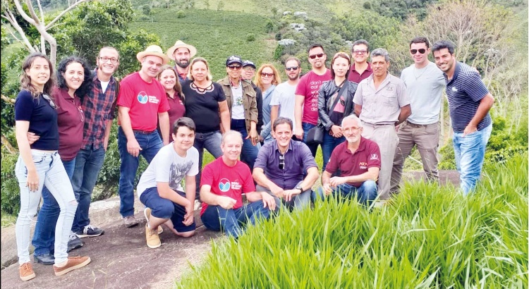 Compradores internacionais de café visitam região de Araponga