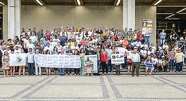 Sem previsão para obras na rodovia MG-280