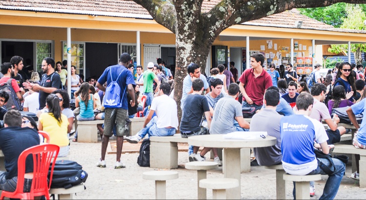 UFV adotará sistema de aulas remotas para todos os cursos