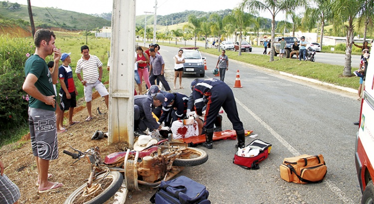 Mais um motoqueiro morre em acidente em Coimbra