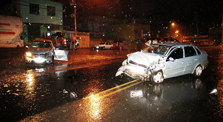 Colisão na Oraida Mendes de Castro