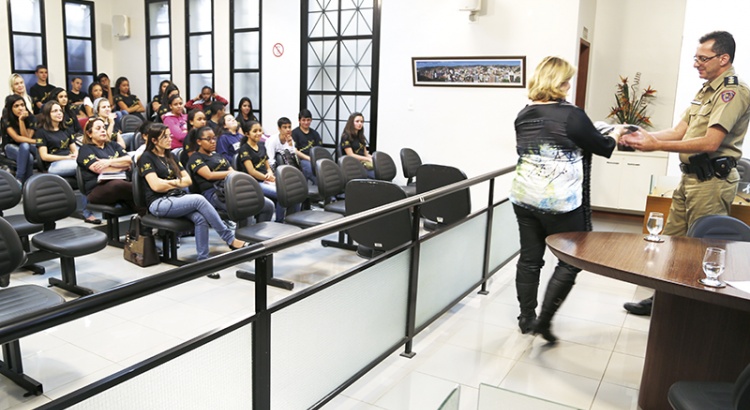 Palestra da PM para o Parlamento Jovem Viçosa