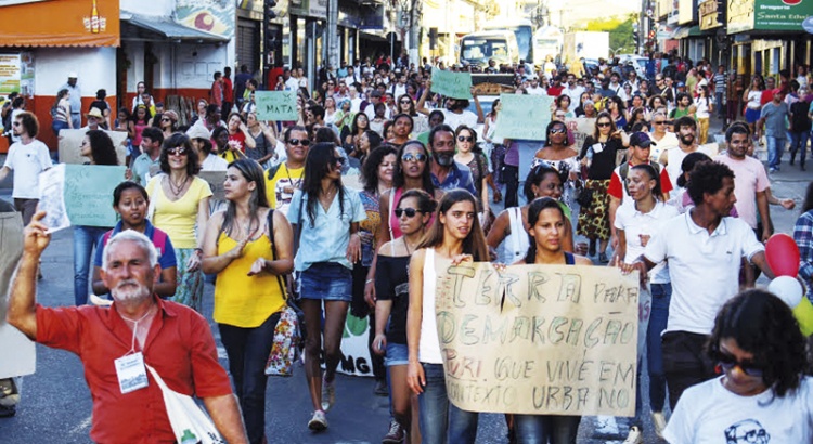 Ato público em prol da agroecologia percorre as ruas de Viçosa